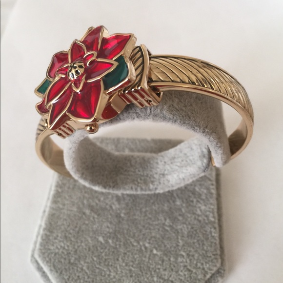 Beautiful Vintage Gold Tone Cuff Watch - Picture 5 of 6